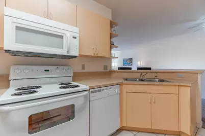 102 SW Peacock Boulevard #2-204, Port Saint Lucie, FL 34986 - Photo 5