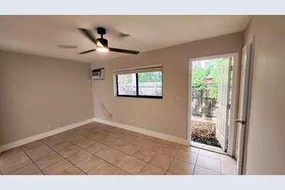 435 NW 41st Street #4, Oakland Park, FL 33309 - Photo 13