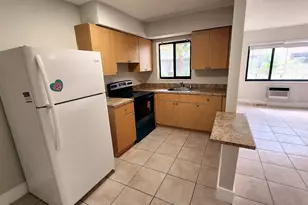 435 NW 41st St, Oakland Park, FL 33309 - Photo 5