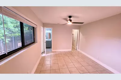 435 NW 41st Street #4, Oakland Park, FL 33309 - Photo 9