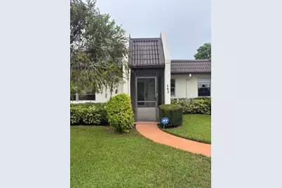 143 Lake Susan Drive, West Palm Beach, FL 33411 - Photo 1