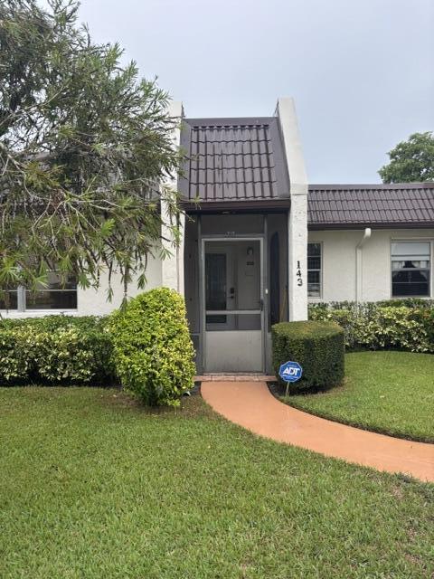 143 S Lake Susan Dr S #143 main architectural view