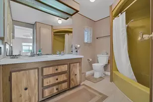 132 NW 53rd Pl, Deerfield Beach, FL 33064 - Photo 31