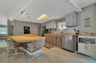 132 NW 53rd Pl, Deerfield Beach, FL 33064 - Photo 9