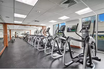 41 SE 5th Street #417, Miami, FL 33131 - Photo 27
