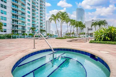 41 SE 5th Street #417, Miami, FL 33131 - Photo 17