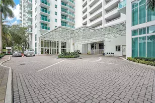 41 SE 5th St, Miami, FL 33131 - Photo 31