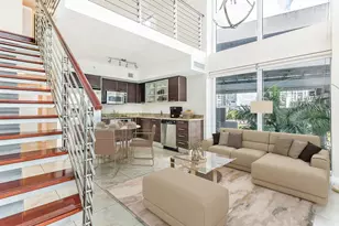 41 SE 5th St, Miami, FL 33131 - Photo 5
