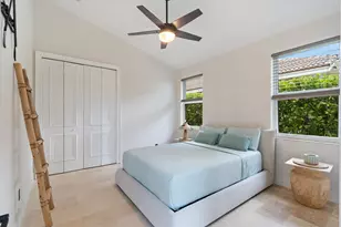10821 Blue Palm St, Plantation, FL 33324 - Photo 17