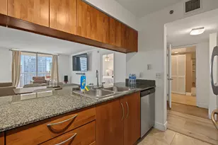 1200 Brickell Bay Dr, Miami, FL 33131 - Photo 15