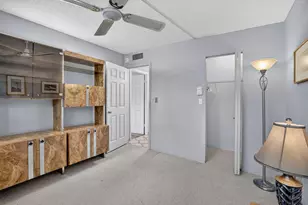 1400 St Charles Pl, Pembroke Pines, FL 33026 - Photo 23