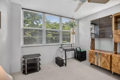 1400 Saint Charles Place #313, Pembroke Pines, FL 33026 - Photo 23