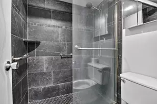 1400 St Charles Pl, Pembroke Pines, FL 33026 - Photo 21