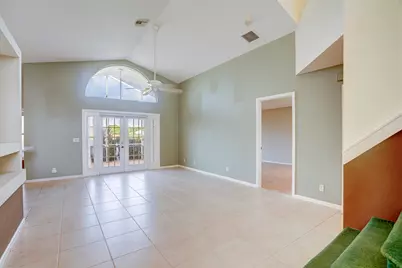 1117 Avondale Court, West Palm Beach, FL 33409 - Photo 13
