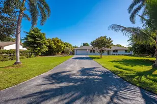 4910 SW 205th Ave, Southwest Ranches, FL 33332 - Photo 3