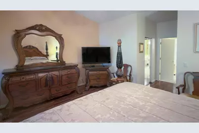 4646 Carlton Golf Drive, Wellington, FL 33449 - Photo 11