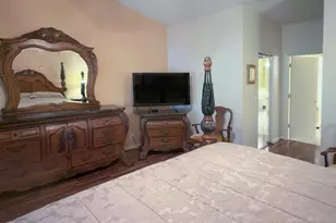 4646 Carlton Golf Dr, Wellington, FL 33449 - Photo 11