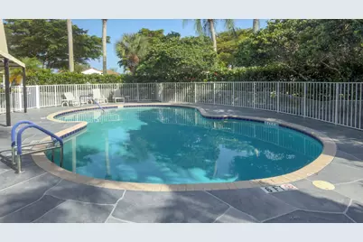 4646 Carlton Golf Drive, Wellington, FL 33449 - Photo 17