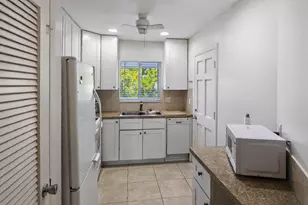 8 Garden St, Tequesta, FL 33469 - Photo 5