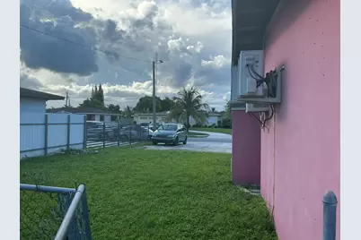 110 NW 193rd Street, Miami Gardens, FL 33169 - Photo 11