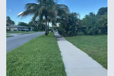 110 NW 193rd Street, Miami Gardens, FL 33169 - Photo 15