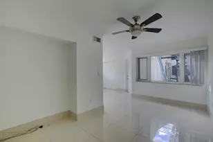800 SW 4th Ave, Fort Lauderdale, FL 33315 - Photo 9