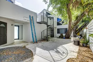800 SW 4th Ave, Fort Lauderdale, FL 33315 - Photo 3