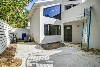 800 SW 4th Avenue #2, Fort Lauderdale, FL 33315 - Photo 5