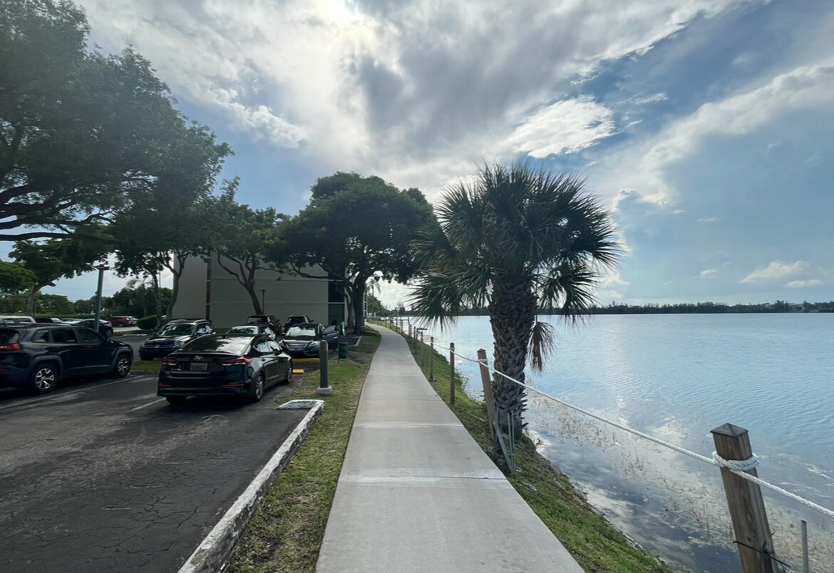 114 Lake Emerald Dr #401 - 114 Lake Emerald Dr #401, Oakland Park, FL 33309 Luxury Property | Jose Angel Pina