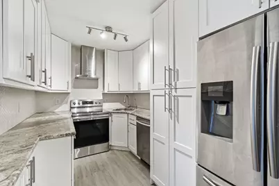 1104 Green Pine Boulevard #G1, West Palm Beach, FL 33409 - Photo 5