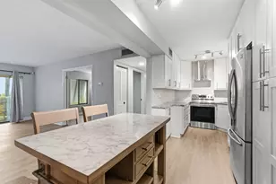1104 Green Pine Blvd, West Palm Beach, FL 33409 - Photo 9