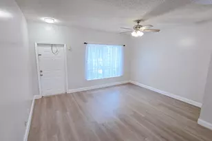 9807 NW 57th Manor, Coral Springs, FL 33076 - Photo 3