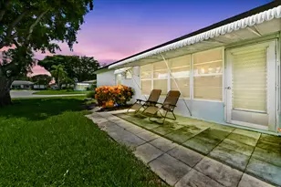 605 High Point Blvd N, Delray Beach, FL 33445 - Photo 23