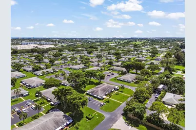 605 High Point Boulevard N #C, Delray Beach, FL 33445 - Photo 29