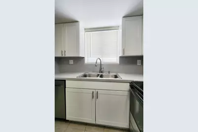 1501 Crescent Circle #D36, Lake Park, FL 33403 - Photo 5