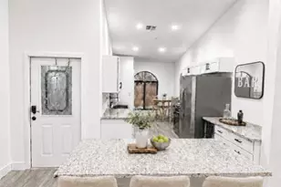 8204 NW 100th Ln, Tamarac, FL 33321 - Photo 5