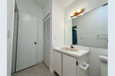 1720 NW 73rd Avenue, Plantation, FL 33313 - Photo 29