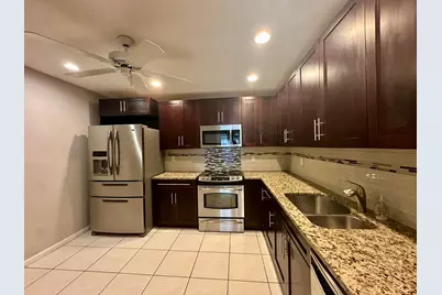 9292 Sabal Ridge Circle #D, Boca Raton, FL 33428 - Photo 3