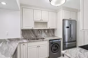 1021 Hillsboro Mile, Hillsboro Beach, FL 33062 - Photo 7