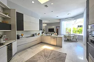 1811 Eagle Trace Blvd W, Coral Springs, FL 33071 - Photo 9