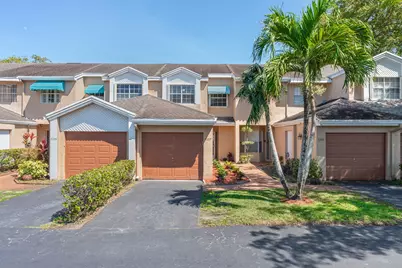 7107 Woodmont Way, Tamarac, FL 33321 - Photo 3