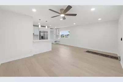670 Monaco Court N, Delray Beach, FL 33446 - Photo 11