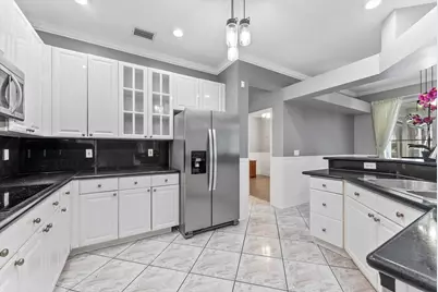 16363 Segovia Circle S, Pembroke Pines, FL 33331 - Photo 15