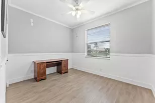 16363 Segovia Cir S, Pembroke Pines, FL 33331 - Photo 39