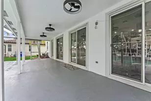 16363 Segovia Cir S, Pembroke Pines, FL 33331 - Photo 53