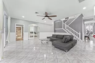 16363 Segovia Cir S, Pembroke Pines, FL 33331 - Photo 7
