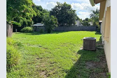 8732 Satalite Terrace, Lake Park, FL 33403 - Photo 3