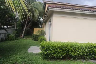 613 NW 21st Avenue, Pompano Beach, FL 33069 - Photo 5