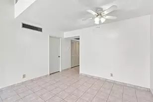 2538 Boundbrook Dr S, West Palm Beach, FL 33406 - Photo 11