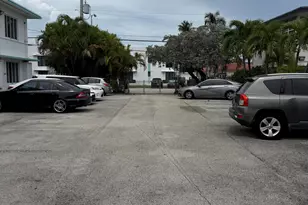 1980 Bay Dr, Miami Beach, FL 33141 - Photo 9